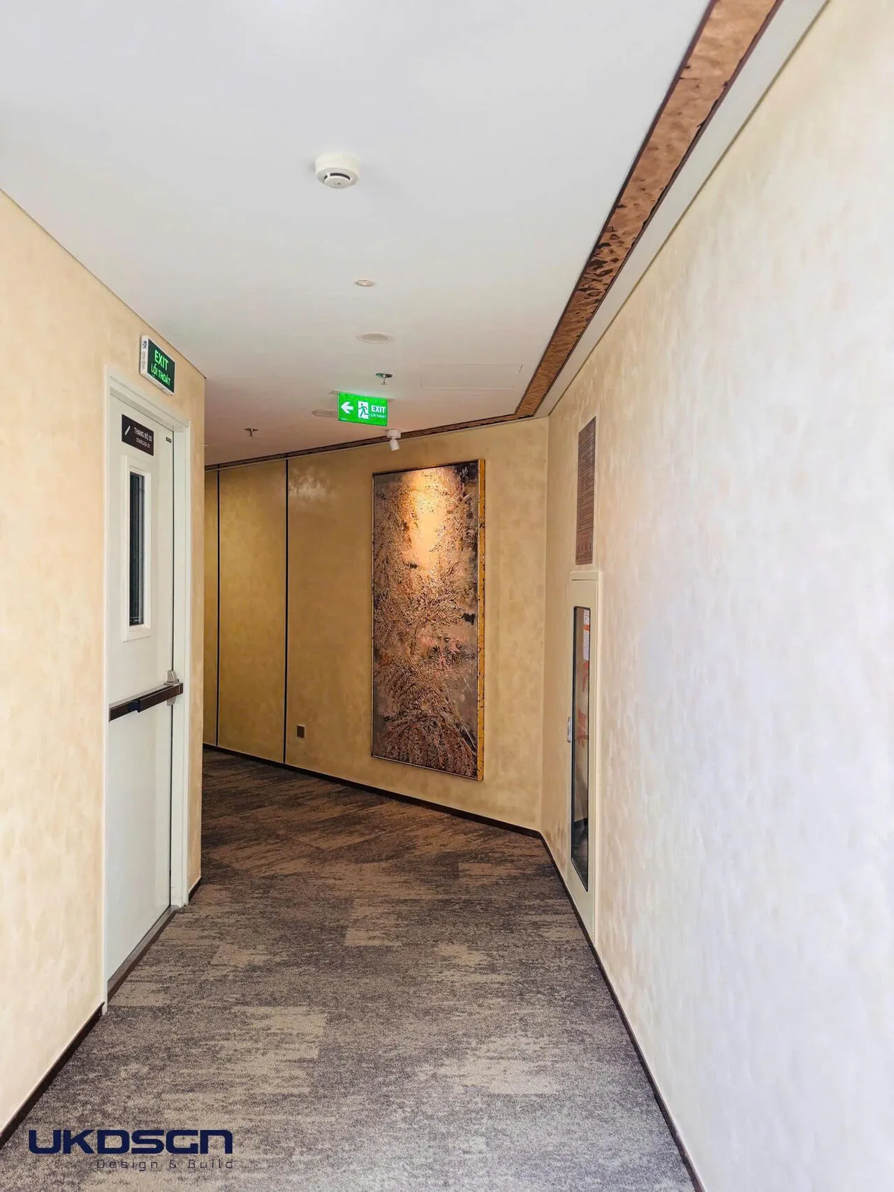 Thảm tấm lót hành lan cực nét. Tổng thầu UKDSGN. Thầu phụ sàn thảm Phát Đạt Group