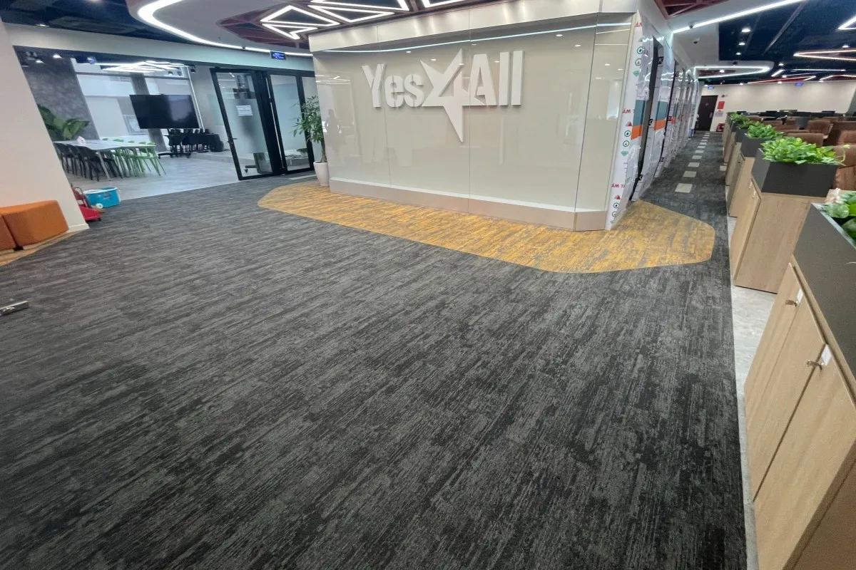 thảm trải sàn văn phòng Yess All Phát Đạt Group