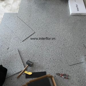 san-vinyl-hem-khoa-deo-5li-interflor